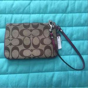 Coach Bags - NWT Coach Wristlet Coach Bags - NWT Coach Wristlet